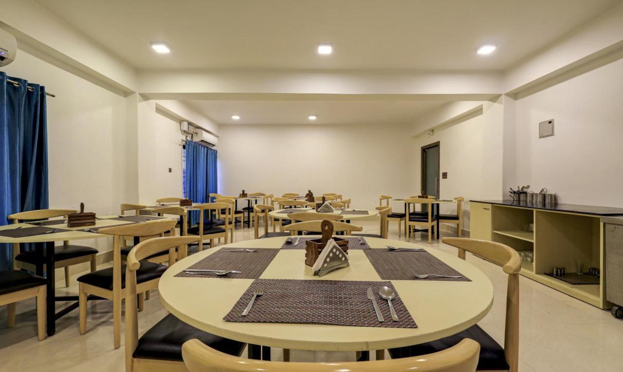 Hotel Treebo Arna Residency Guwahati Esterno foto