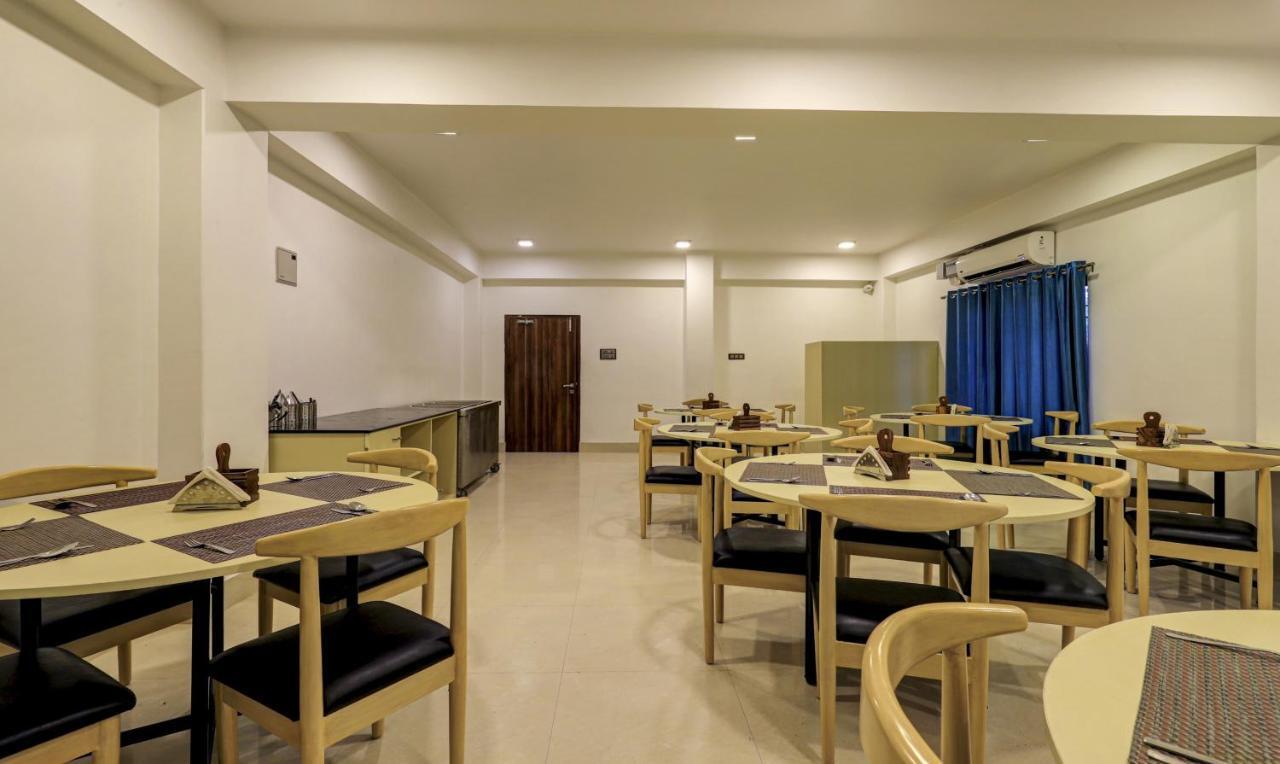 Hotel Treebo Arna Residency Guwahati Esterno foto